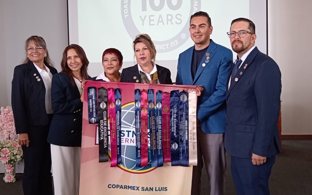 Nuevo Comité Ejecutivo 2024-2025 del Club Toastmasters Coparmex San Luis toma protesta