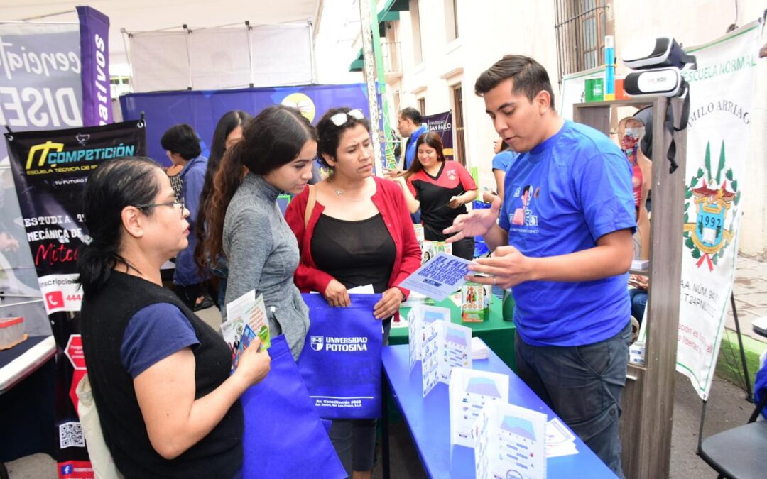 GRAN PARTICIPACIÓN DE CIUDADANÍA E INSTITUCIONES EN FERIA METROPOLITANA DE UNIVERSIDADES, EN SOLEDAD