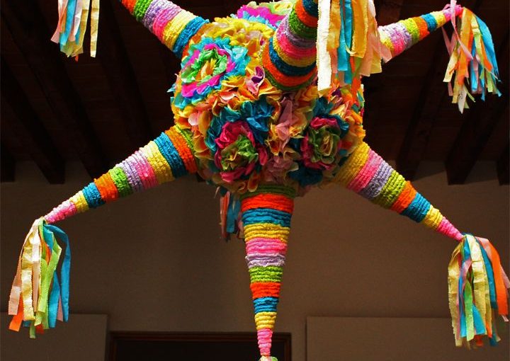 VILLA DE POZOS INVITA AL PRIMER CONCURSO DE PIÑATAS NAVIDEÑAS