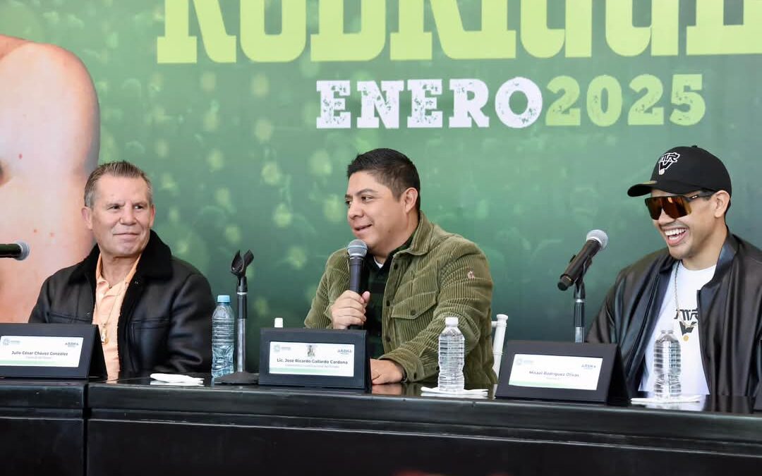 JULIO CÉSAR CHÁVEZ ELOGIA A LA ARENA POTOSÍ