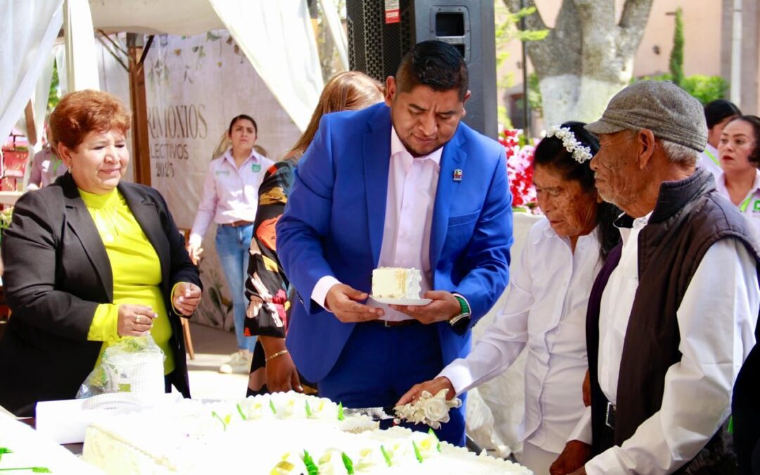 PRESIDENTE MUNICIPAL DE VILLA DE REYES CELEBRA 58 MATRIMONIOS COLECTIVOS