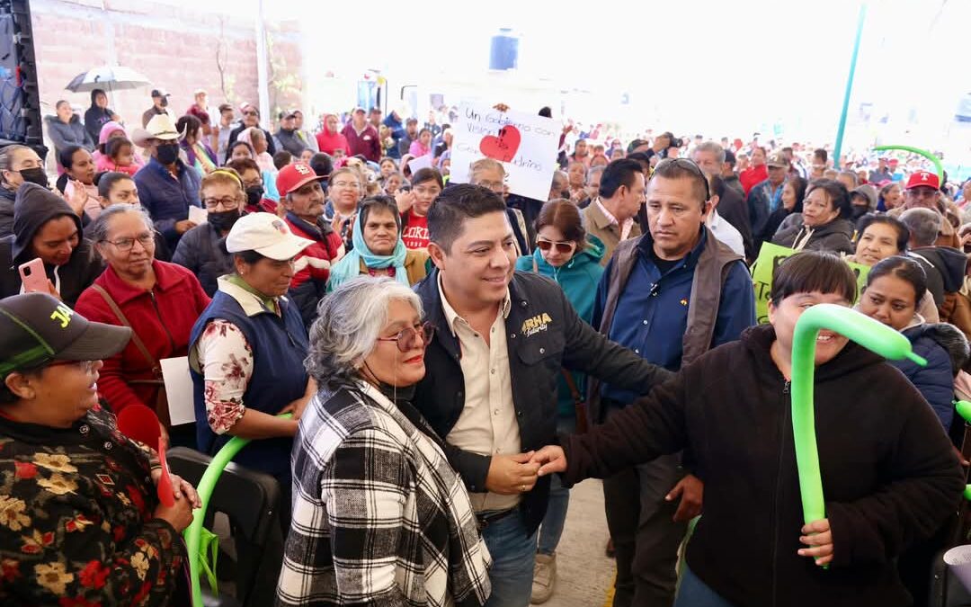 RICARDO GALLARDO MEJORARÁ LA VIDA DE LAS FAMILIAS DE CHARCAS CON MÁS APOYO