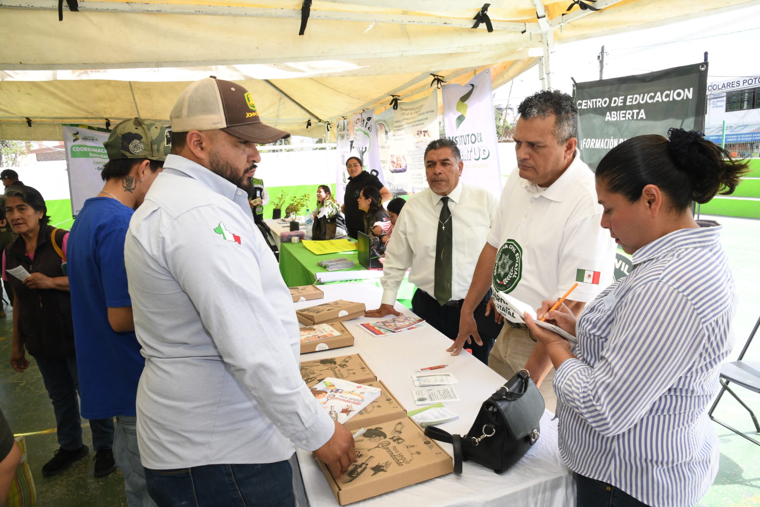 FERIAS INTERINSTITUCIONALES DE SEGURIDAD CONTINÚAN VISITANDO COLONIAS EN SOLEDAD