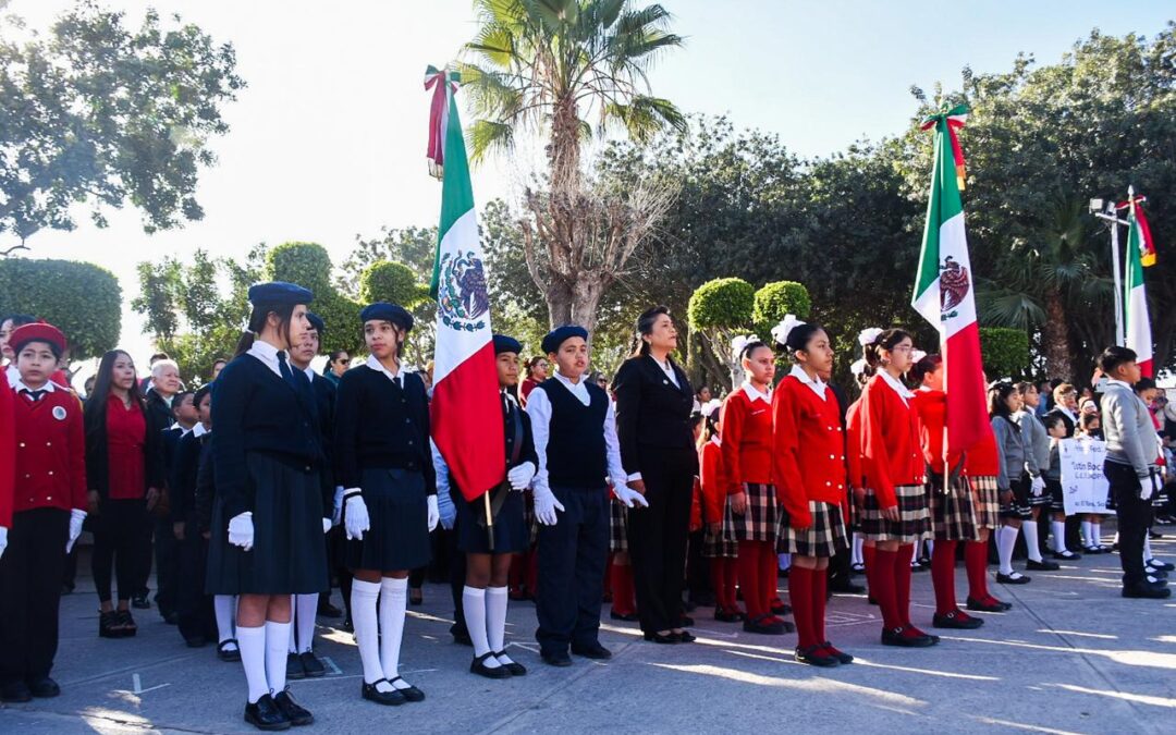 ESTUDIANTES SOLEDENSES REALIZAN JURAMENTO A LA BANDERA NACIONAL 🇲🇽