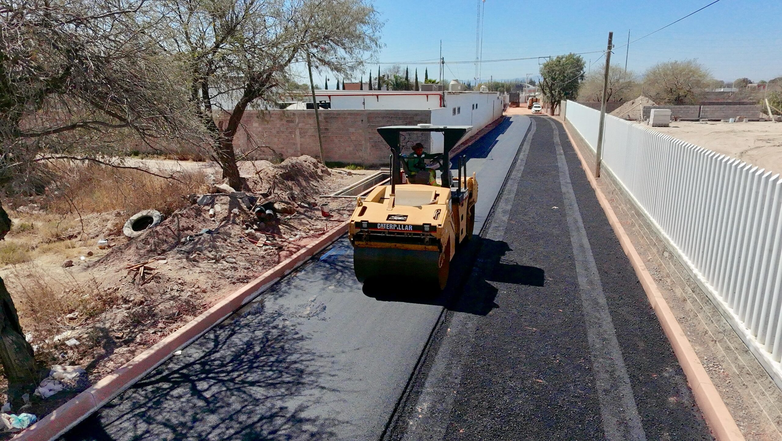 GOBIERNO DE SOLEDAD FORTALECE EL DESARROLLO SOCIAL CON INICIO DE PAVIMENTACIÓN DE CALLE MAGDALENO CEDILLO