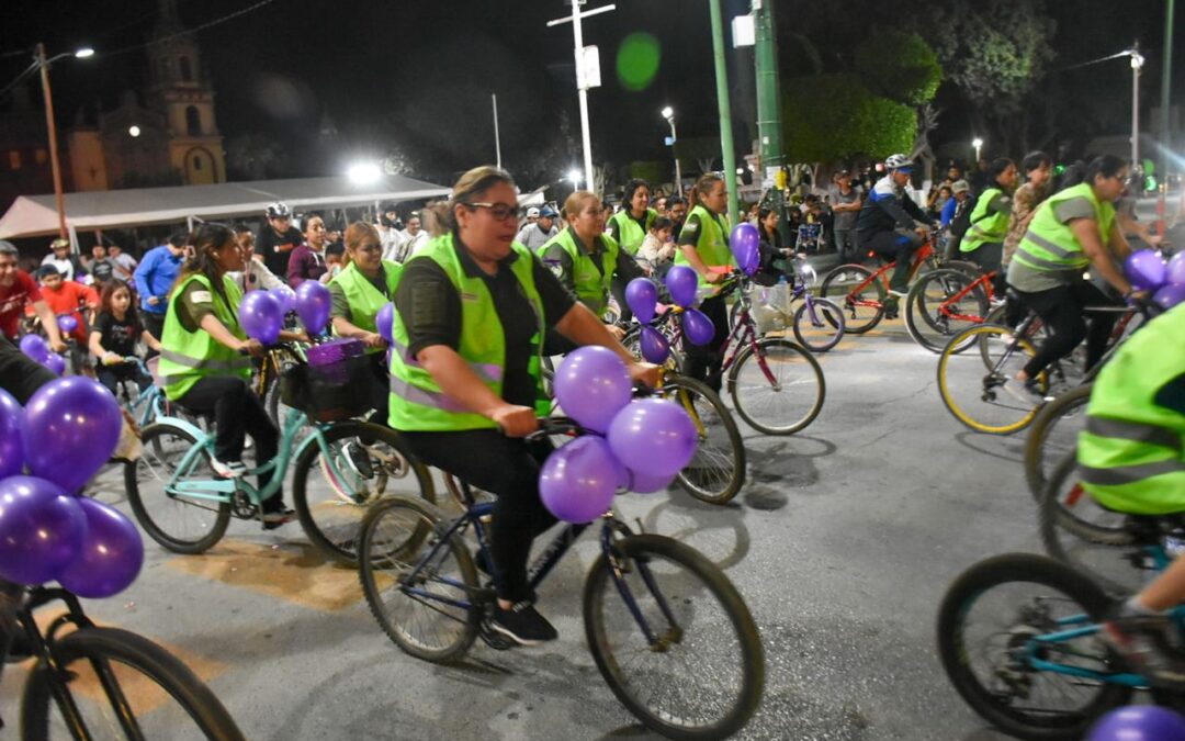 ¡RODADA NOCTURNA DEL 8M♀️ EN SOLEDAD! 🚲