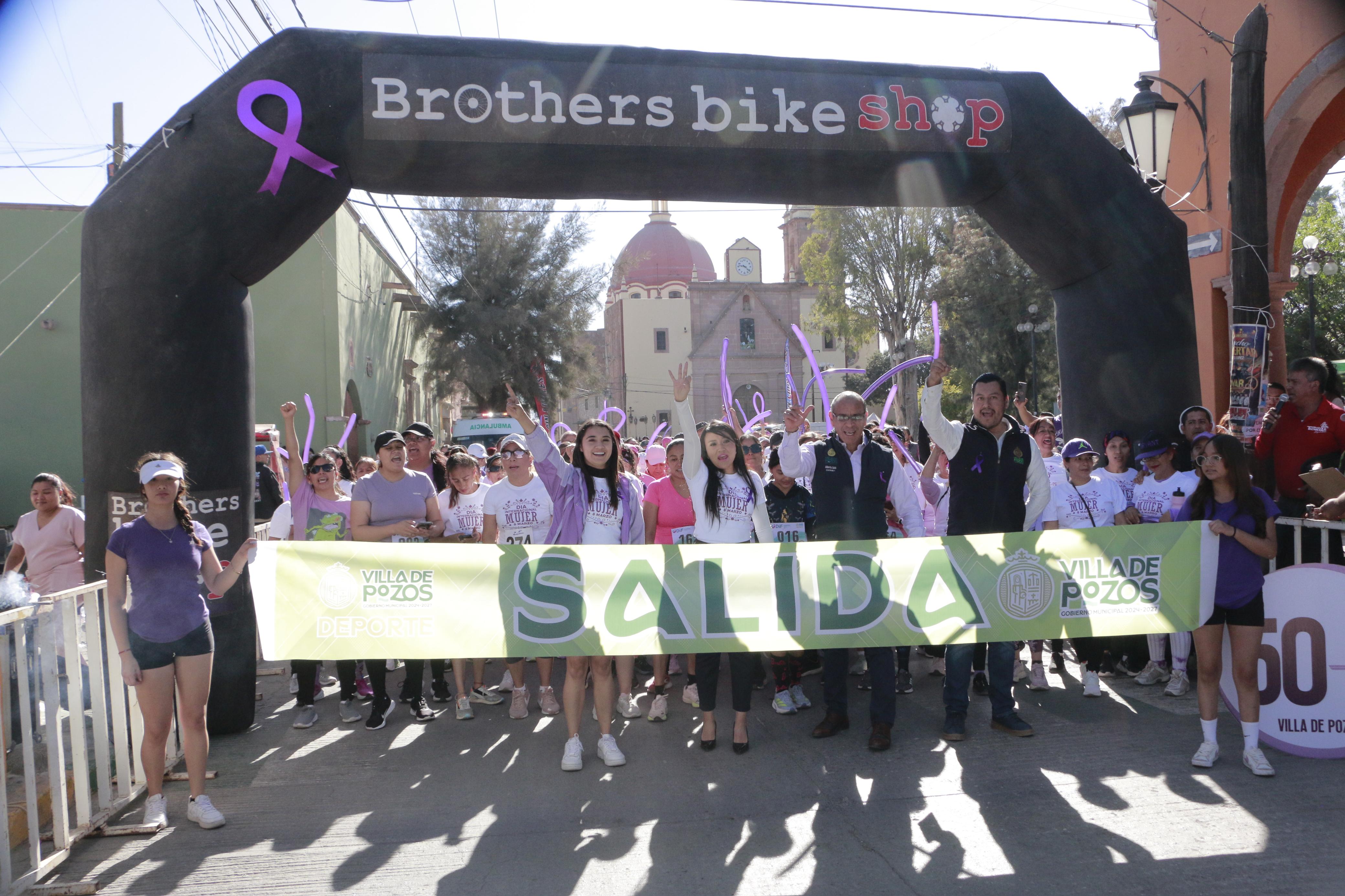 VILLA DE POZOS CONMEMORA DÍA INTERNACIONAL DE LA MUJER CON CARRERA ATLÉTICA